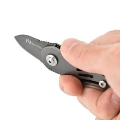 Max Knives 14693 T - SMALL FLIP ROTATIF - Finition Titane -Kansept shop 14693T 11.jpg 1440x960 1