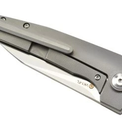 Couteau Kizer Ki4565A1 VK1-FL Lame Acier S35VN Manche En Titane Par Vulpex Steven Kempa -Kansept shop Ki4565A1 5.jpg 1440x960 1