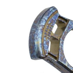 MaxKnives TIKNU1+ Impact Tool En Titane Anodisé Avec Brise-vitre -Kansept shop TIKNU1C 5.jpg 1440x960 1